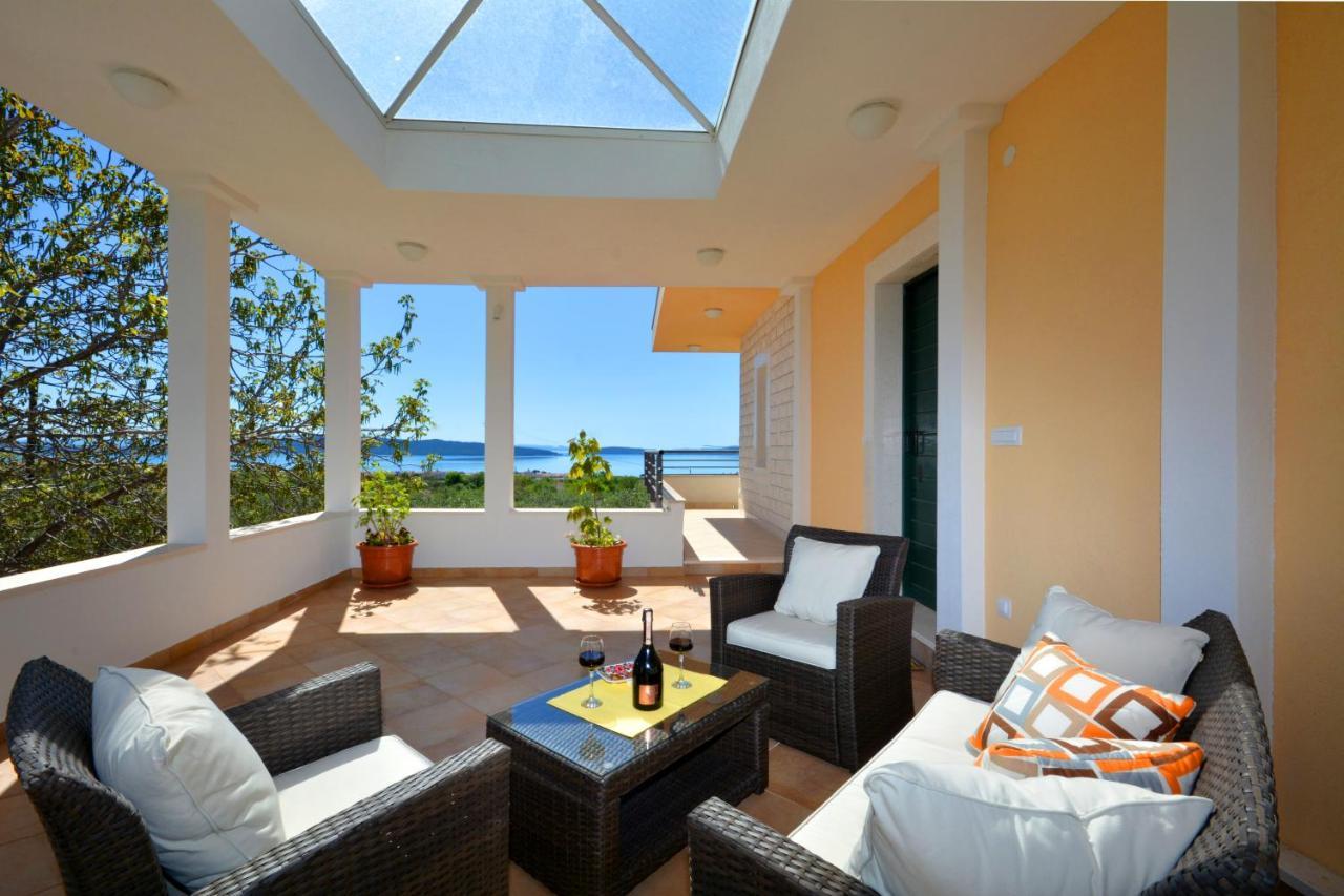 Villa Oliva Kaštela 外观 照片