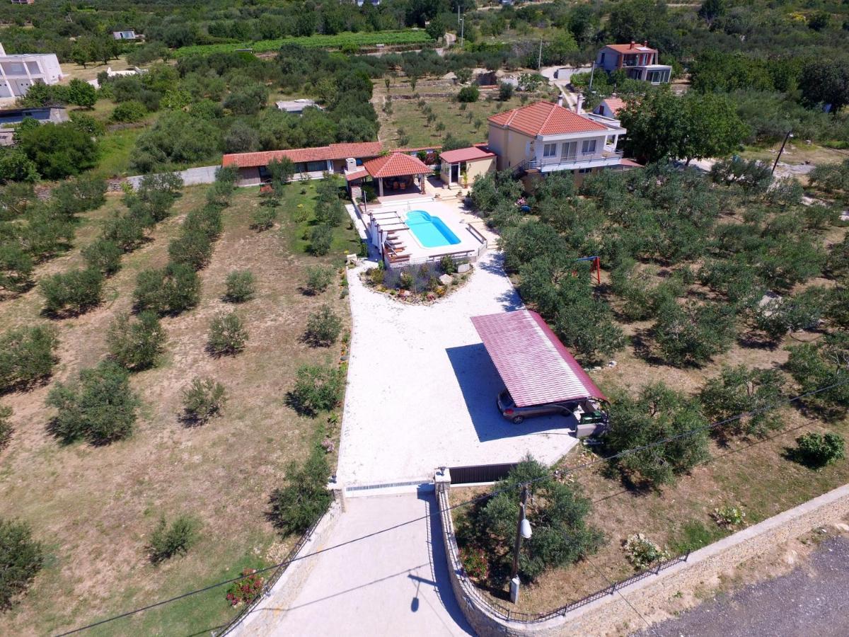 Villa Oliva Kaštela 外观 照片