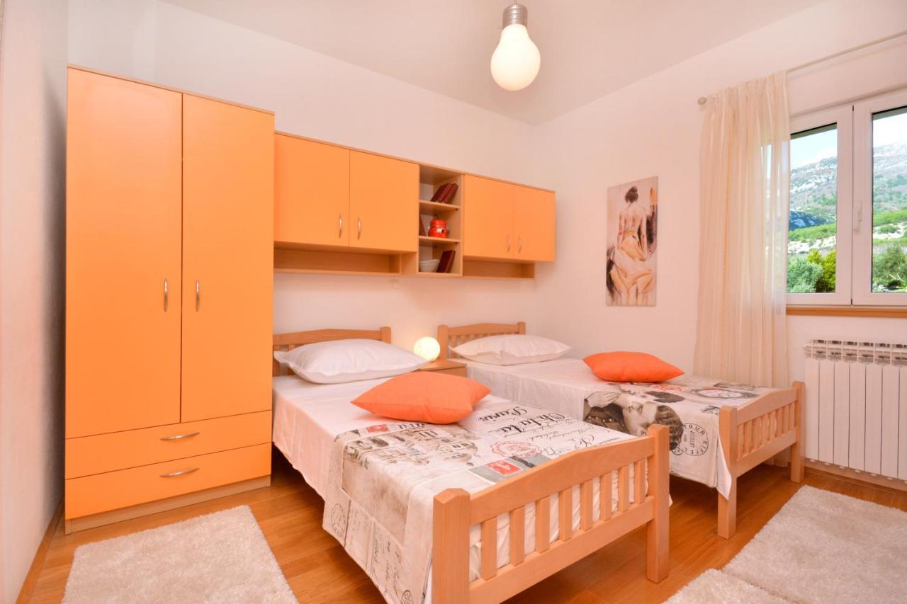 Villa Oliva Kaštela 外观 照片